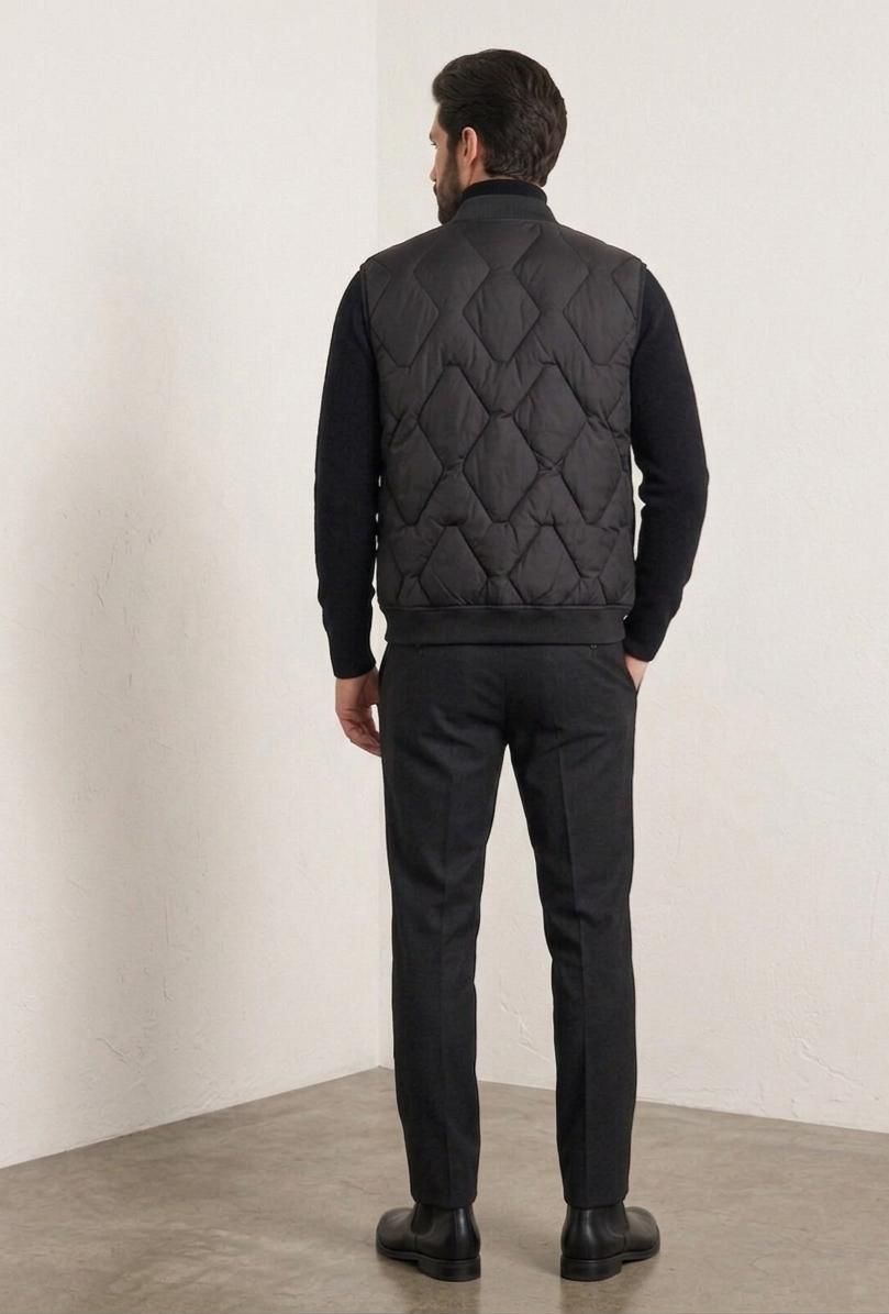 Onyx Quilted Diamond-Stitch Vest